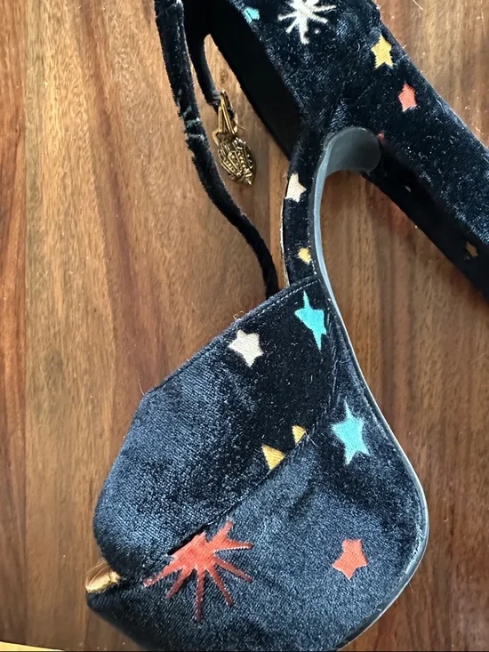 Kurt Geiger Black Velvet Star-Print Platform Heels - Picture 6 of 8